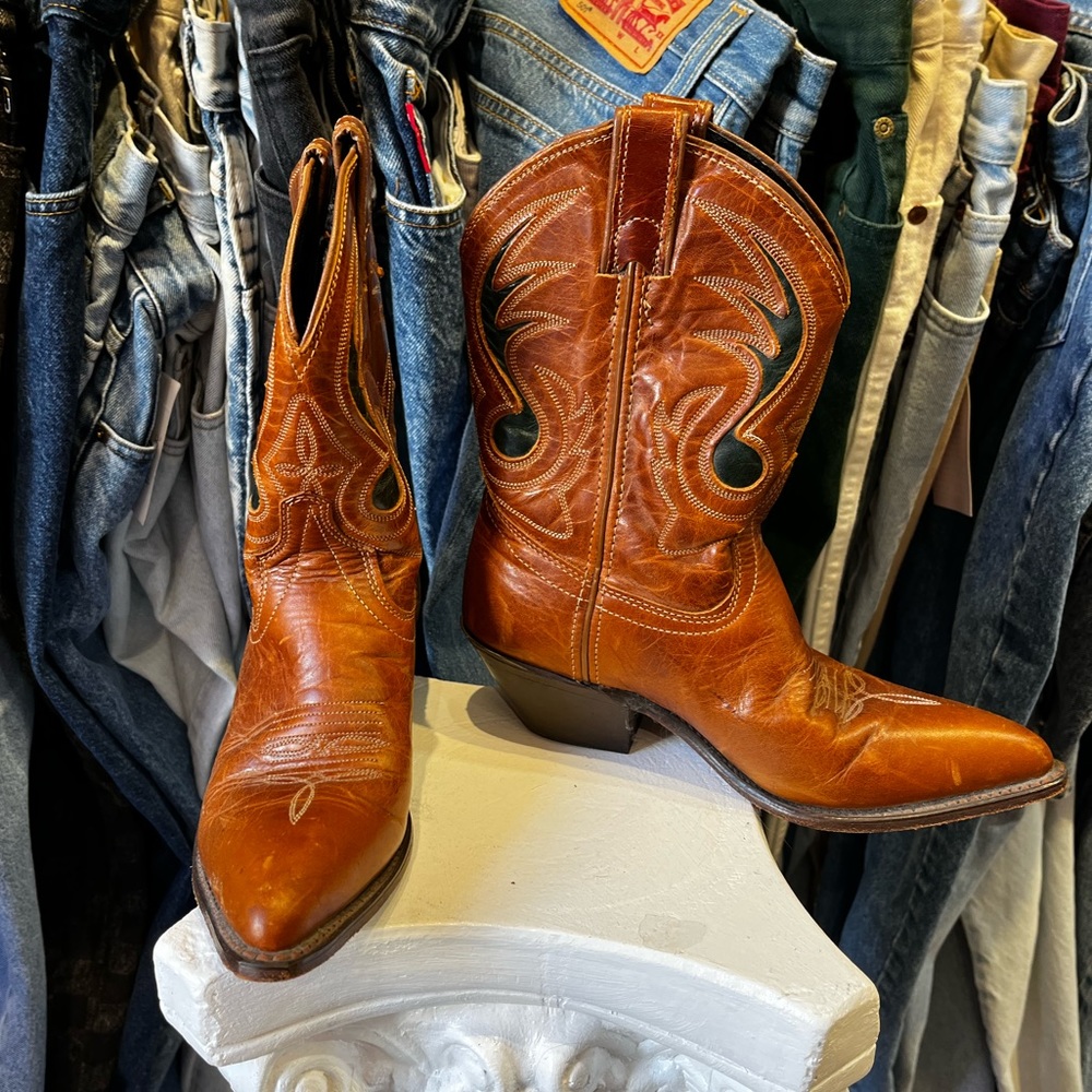 Vintage 80s Code West cowgirl boots